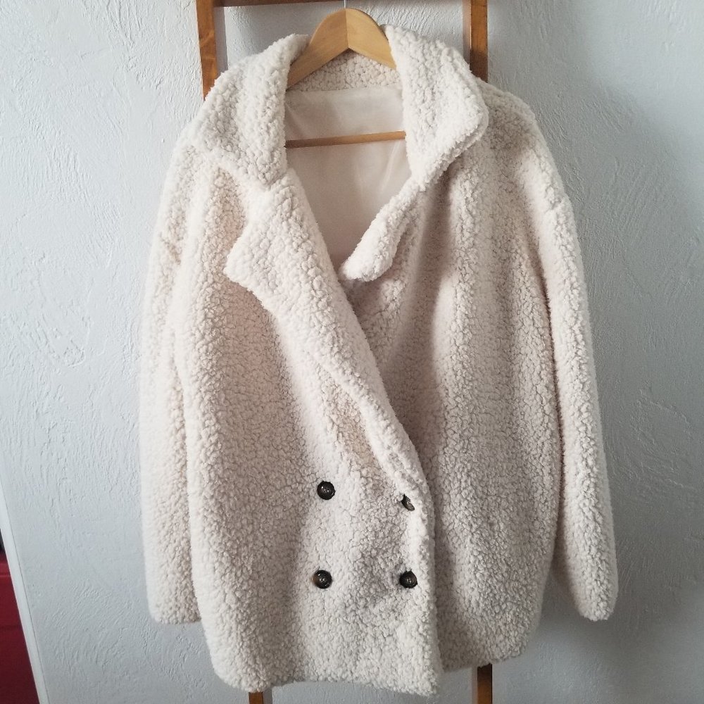 Cream Color Teddy Coat V Neck Collar Sz XL